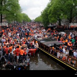 Amsterdam canals wears traffic